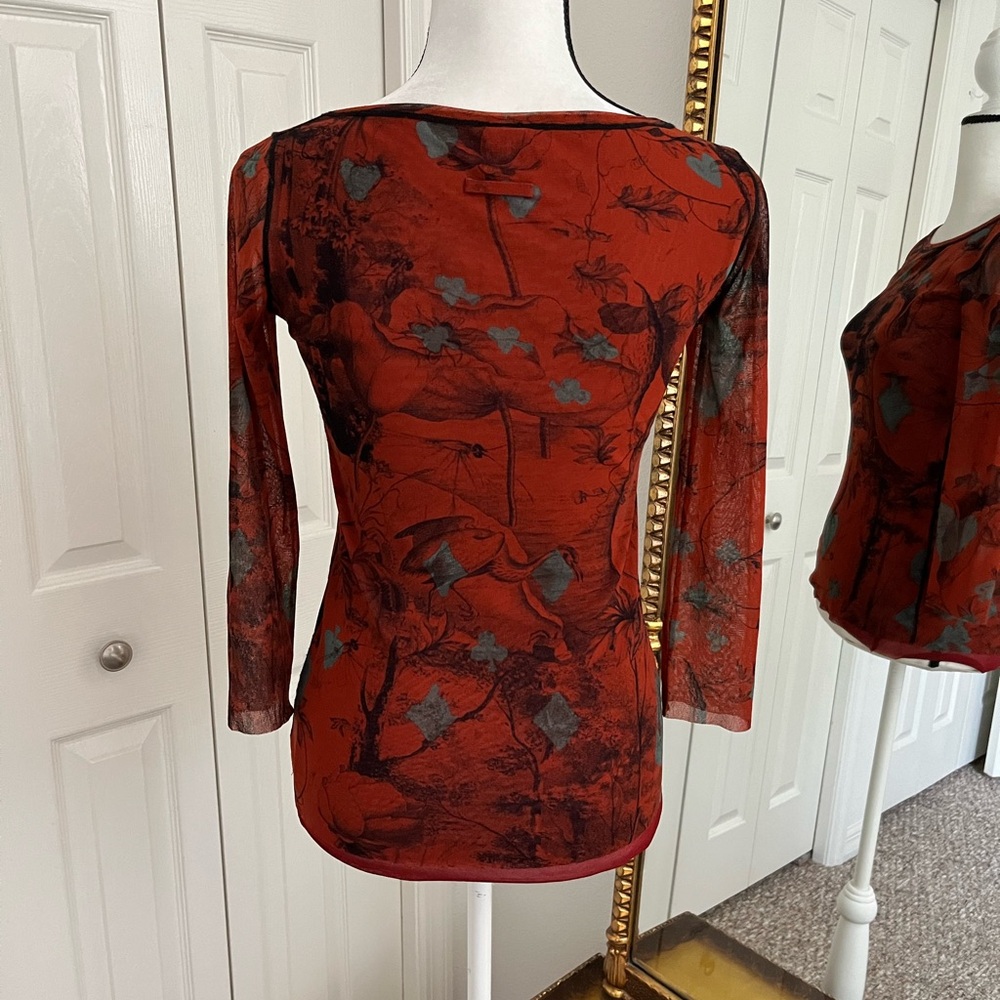 Sheer Red Graphic Long-Sleeve Women's Top - Picture 4 of 11